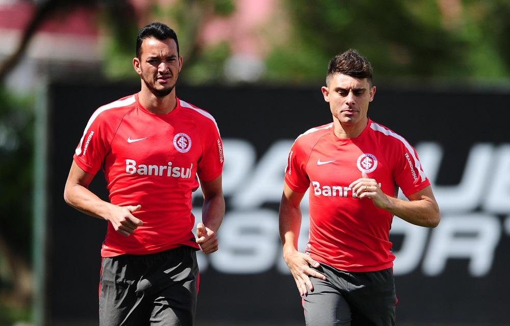 R&eacute;ver e Alex fizeram trabalhos especiais