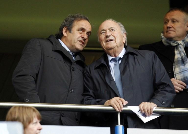 Comit&ecirc; de &Eacute;tica da Fifa cobra puni&ccedil;&atilde;o a Blatter e Platini