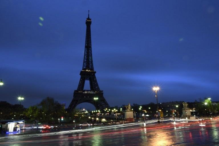 Estado Isl&acirc;mico indica Torre Eiffel como poss&iacute;vel alvo em novo v&iacute;deo com amea&ccedil;as