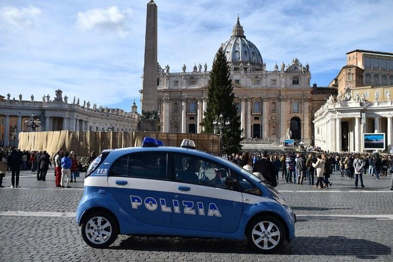 Justi&ccedil;a do Vaticano acusou dois jornalistas que publicaram livros sobre fraudes e m&aacute; gest&atilde;o