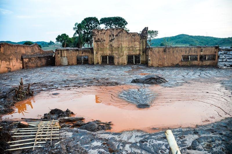 MPT d&aacute; prazo para Samarco evitar demiss&otilde;es em massa