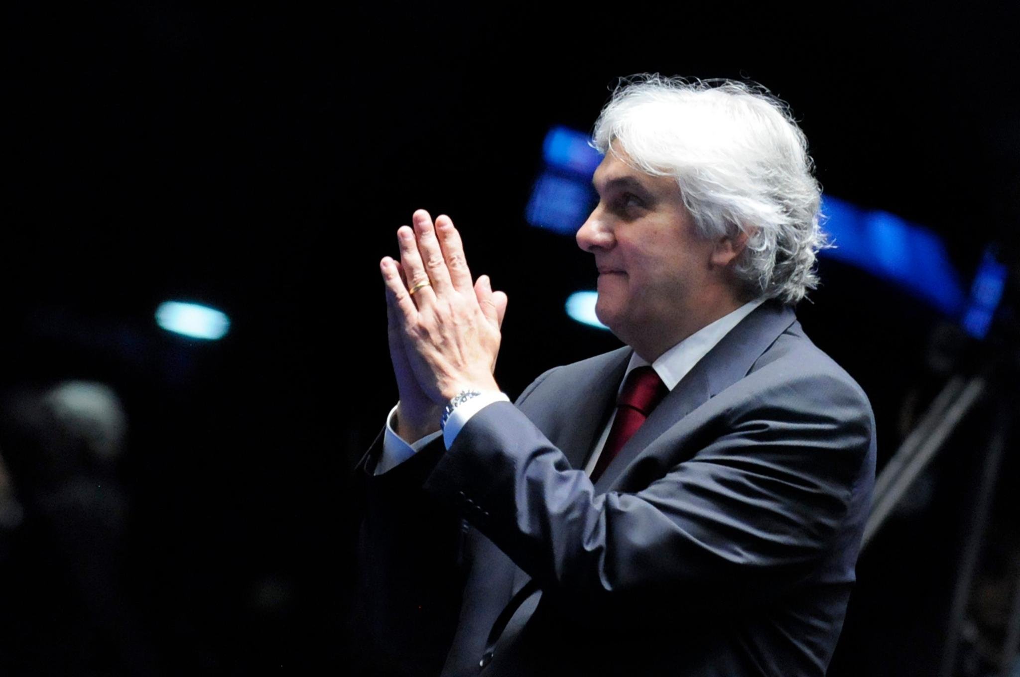 Defesa de Delc&iacute;dio do Amaral divulga nota e manifesta inconformismo com pris&atilde;o