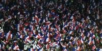 Torcidas visitantes serão vetadas em estádios franceses até meados de dezembro