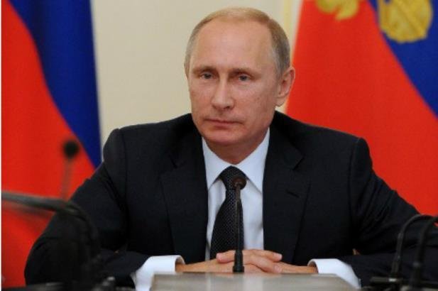 Putin decreta san&ccedil;&otilde;es econ&ocirc;micas contra a Turquia