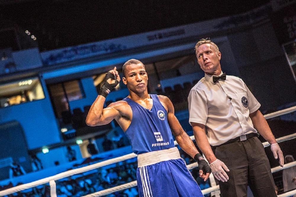 Robson Concei&ccedil;&atilde;o &eacute; primeiro boxeador brasileiro classificado para o Rio-2016