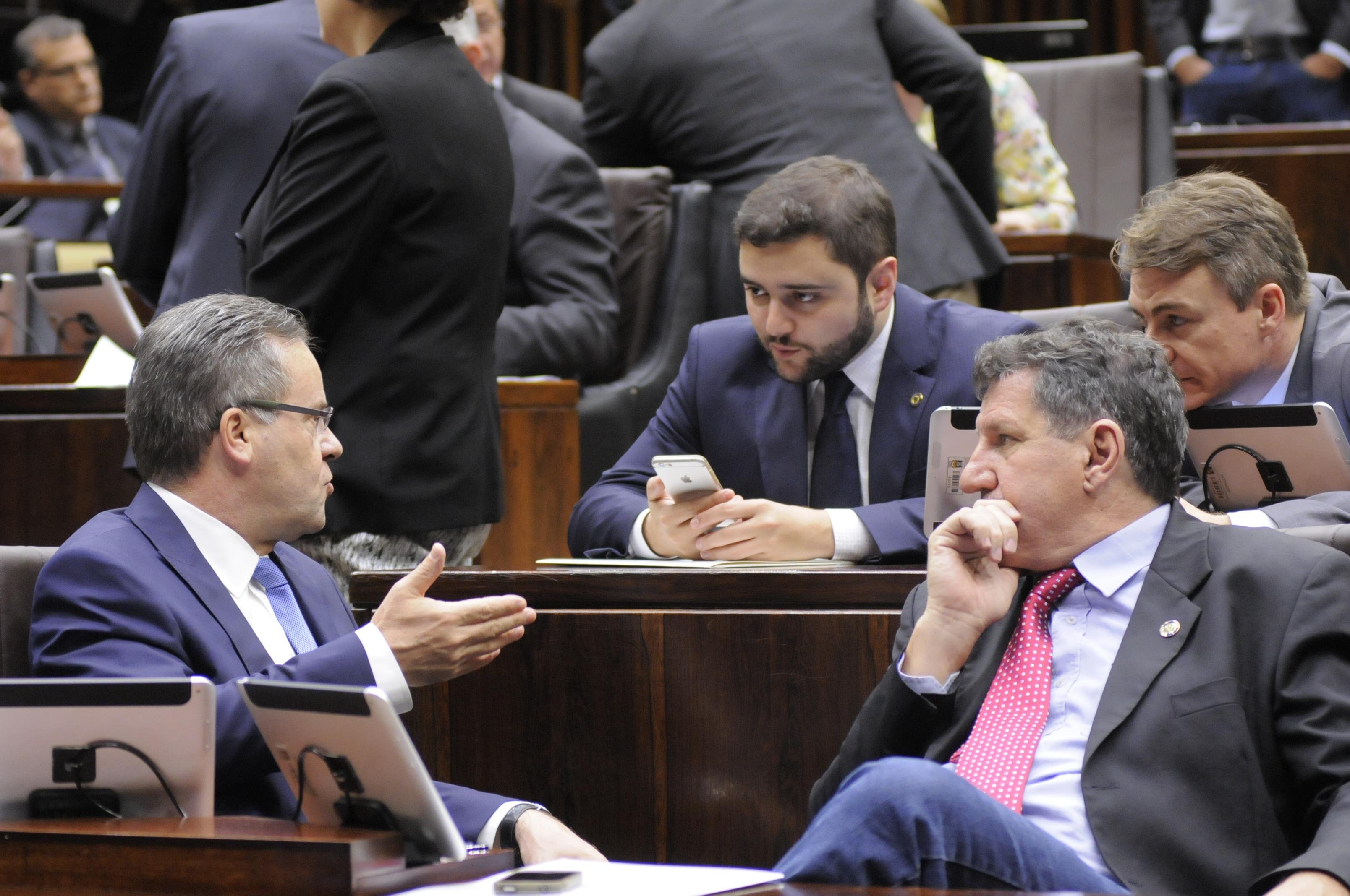 Assembleia aprova projeto que cria subsidi&aacute;rias no Banrisul
