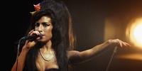 Documentário sobre cantora Amy Winehouse, morta em 2011, é um dos concorrentes