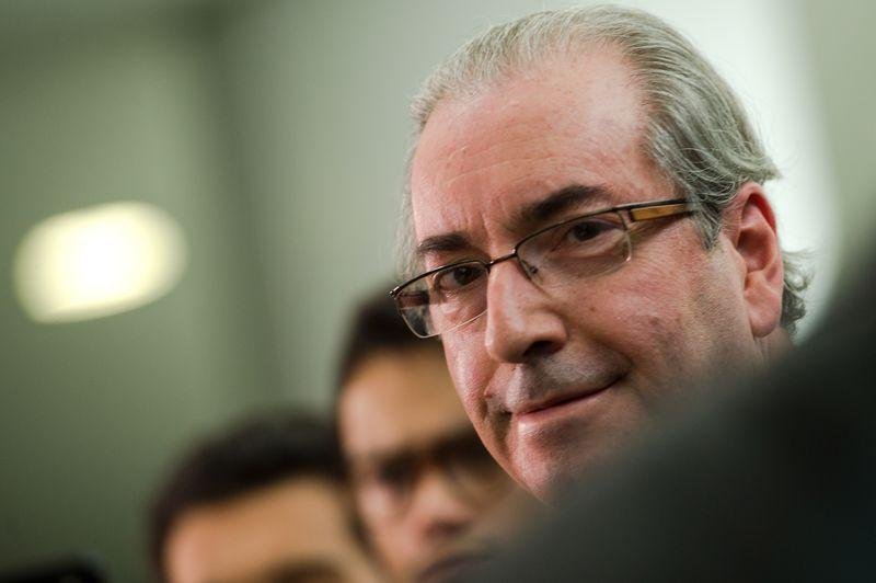 Cunha aceita pedido de abertura de processo de impeachment contra Dilma