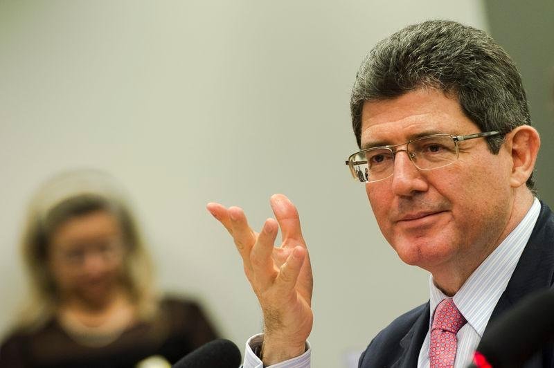 Ministro da Fazenda parabenizou Congresso por aprova&ccedil;&atilde;o 