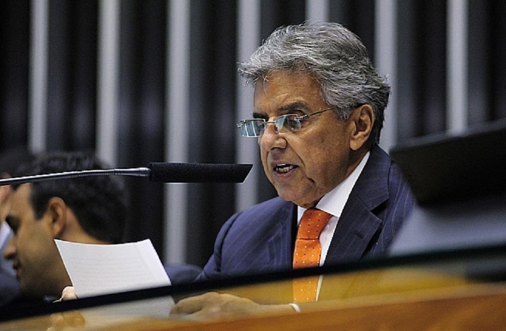 Primeiro-secret&aacute;rio da C&acirc;mara faz leitura de documentos relativos a impeachment