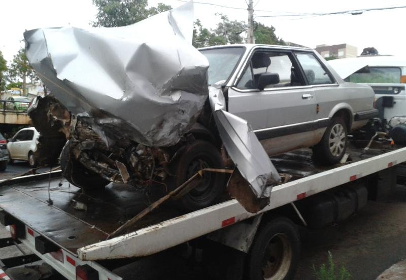 Motorista colide contra caminh&atilde;o ap&oacute;s sair de rodeio em Passo Fundo 