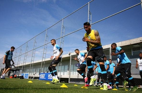 Gr&ecirc;mio conta com parceiros nas busca por refor&ccedil;os 