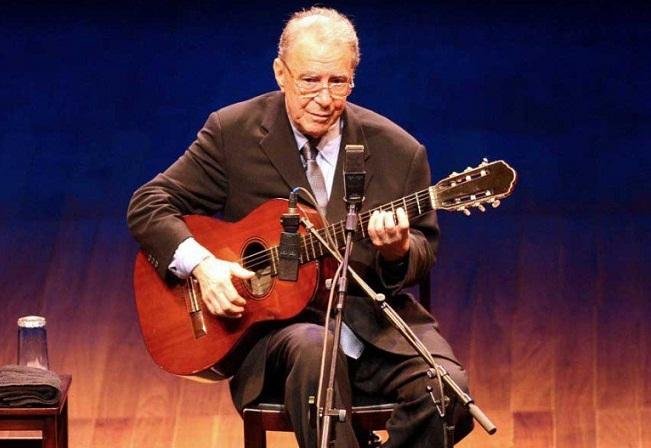 Jo&atilde;o Gilberto em show de 2008, em S&atilde;o Paulo