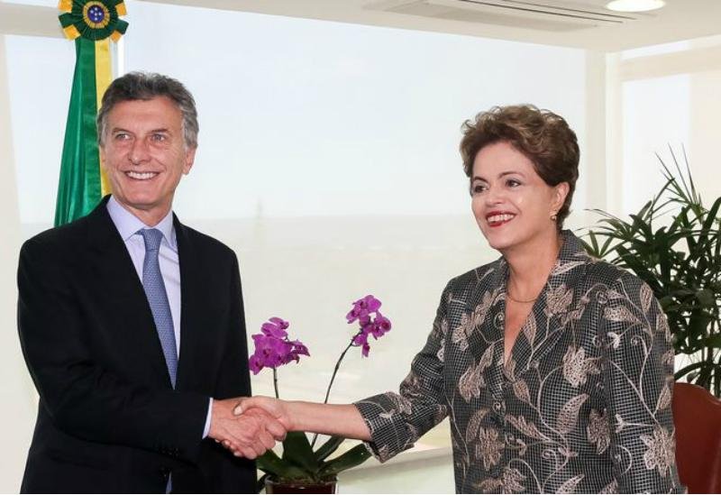Presidente eleito da Argentina visita Brasil