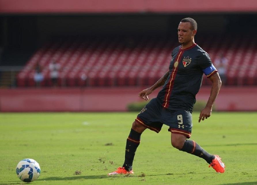 Luis Fabiano encerra ciclo no S&atilde;o Paulo e n&atilde;o descarta o Gr&ecirc;mio