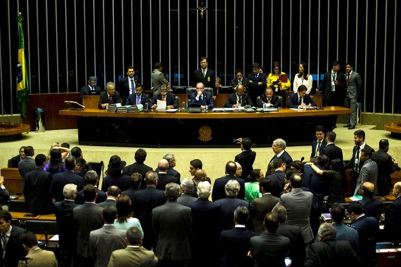 Pedido de impeachment foi lido na quinta no Congresso