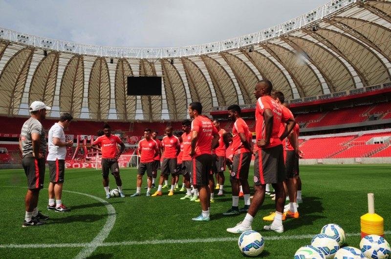 Colorado depende dos tr&ecirc;s pontos e de trope&ccedil;o do S&atilde;o Paulo para chegar &agrave; Libertadores