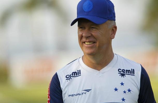 Treinador faz a sua despedida neste domingo diante do Inter