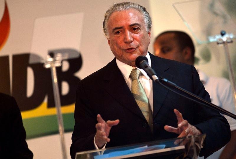 Vice-presidente apresentou o documento intitulado "Uma Ponte para o Futuro" 