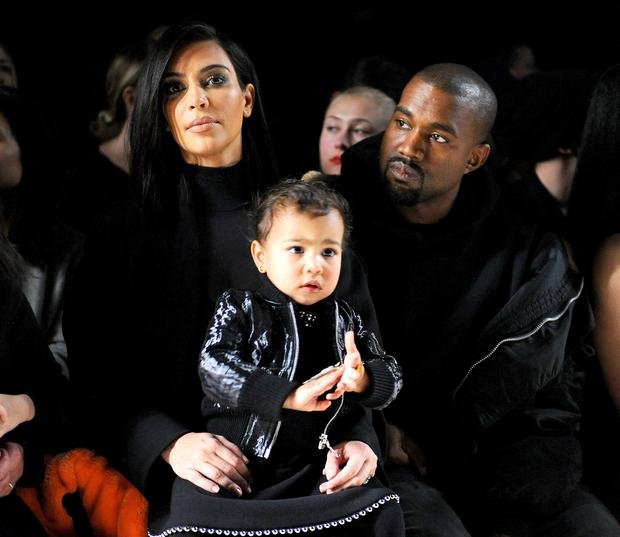 Casal com a primog&ecirc;nita, North West