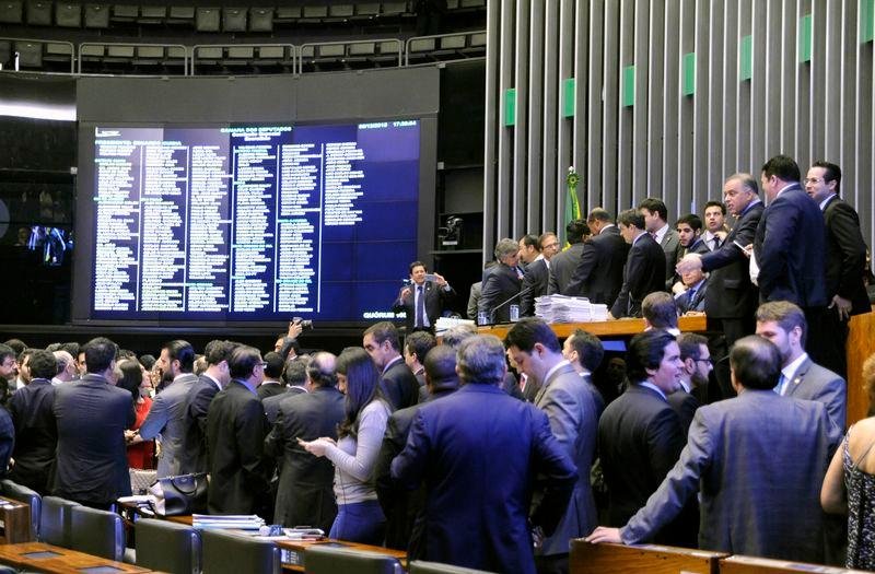 Chapa com maioria da oposi&ccedil;&atilde;o vence a vota&ccedil;&atilde;o para comiss&atilde;o especial do impeachment