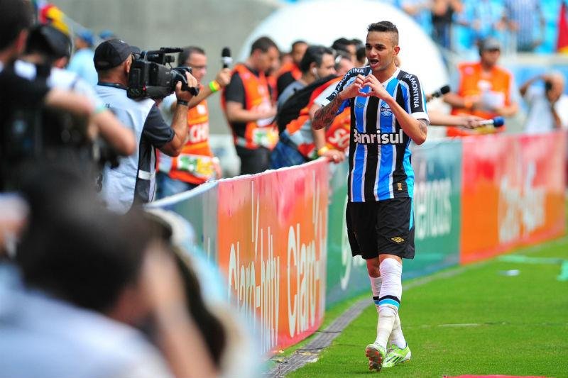 Luan far&aacute; tratamento para curar les&atilde;o no p&eacute; 