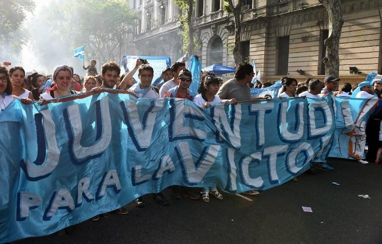 Kirchnerismo recebeu apoio no &uacute;ltimo dia de mandato