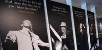 Exposições e concertos em homenagem a Sinatra estão sendo realizados no país nas últimas semanas