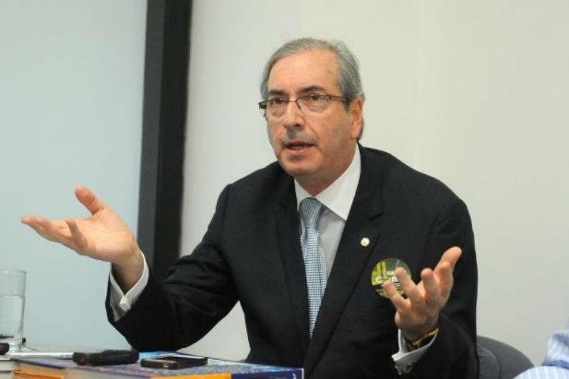OAB defende afastamento de Cunha da presid&ecirc;ncia da C&acirc;mara