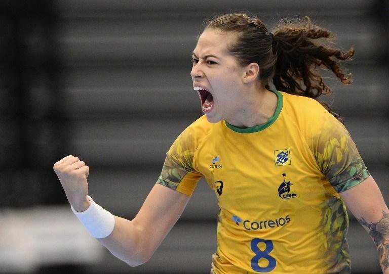 Brasil vence a Fran&ccedil;a e avan&ccedil;a como l&iacute;der no Mundial de Handebol Feminino