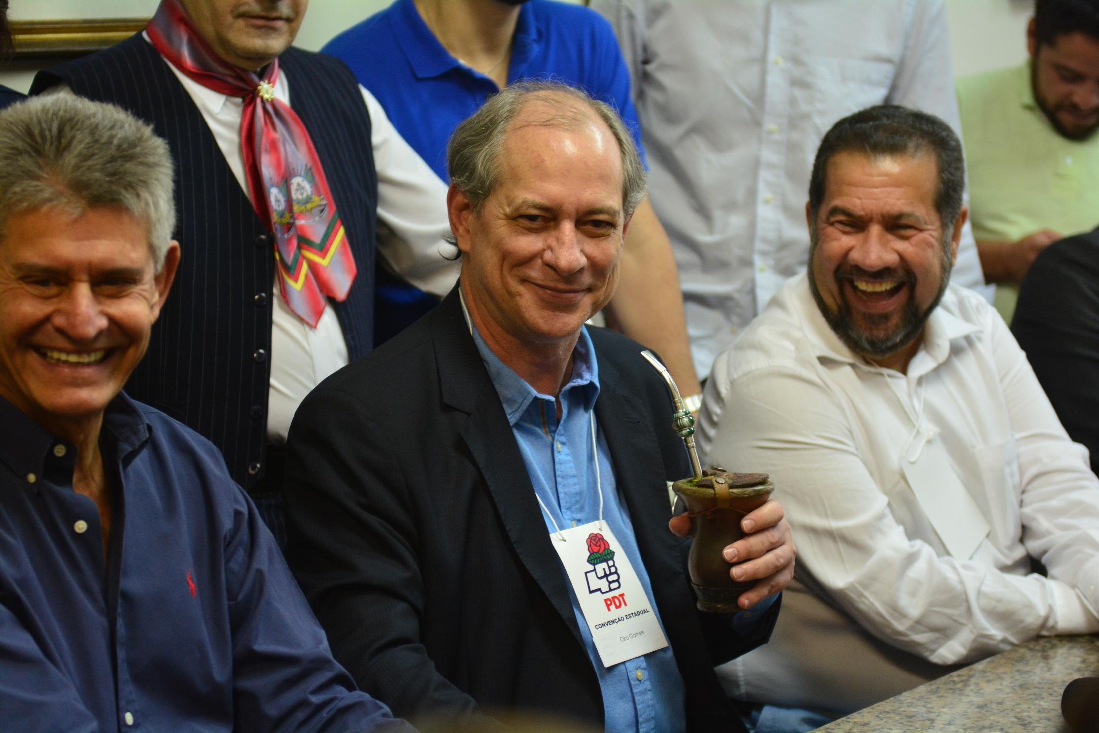 Ciro Gomes participou de conven&ccedil;&atilde;o estadual do PDT em Porto Alegre