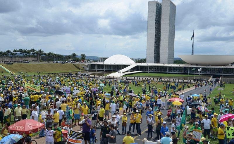Protesto terminou em frente ao Congresso Nacional
