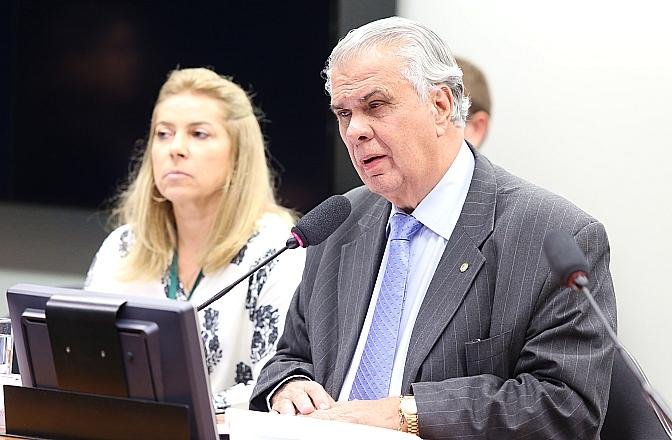 Conselho de &Eacute;tica acompanha leitura do relat&oacute;rio de Marcos Rog&eacute;rio