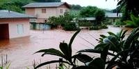 Precipitação foi de 210mm e rio do Mel invadiu 20 casas