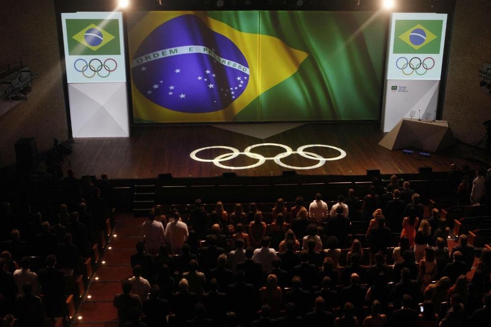 Cerim&ocirc;nia na noite desta ter&ccedil;a consagrou Isaquias Queiroz e Ana Marcela Cunha