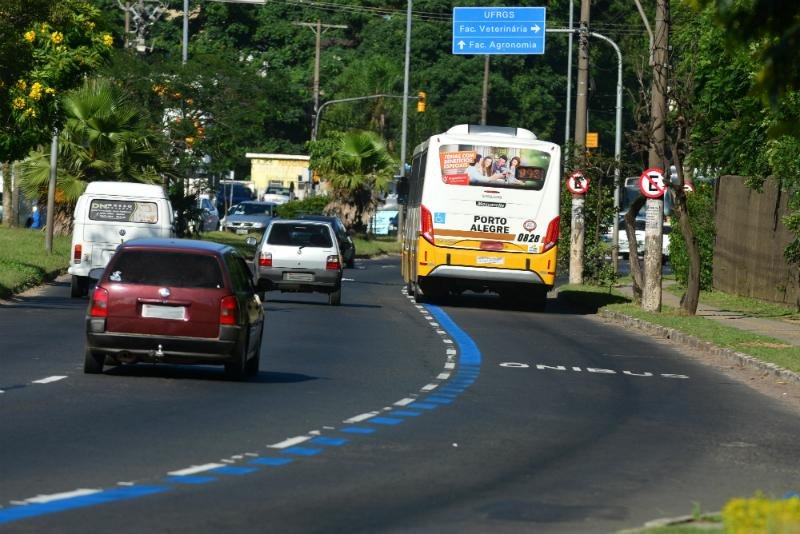 Inaugurada faixa exclusiva para &ocirc;nibus na zona Leste de Porto Alegre