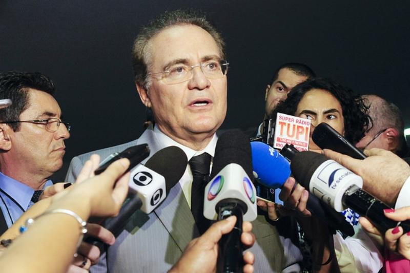 Renan chama Temer de mordomo de filme de terror em carta