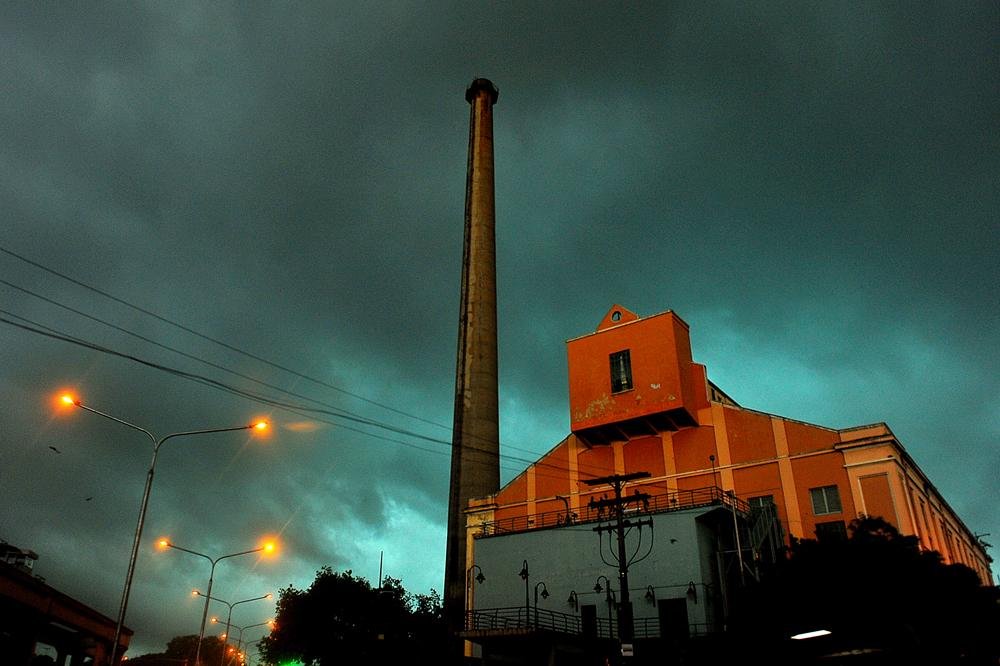 Instabilidade faz temperatura variar pouco com marcas amenas para esta &eacute;poca do ano