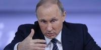 Putin rechaça recriar União Soviética em documentário russo