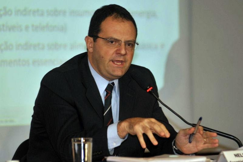 Dilma d&aacute; posse hoje ao novo ministro da Fazenda