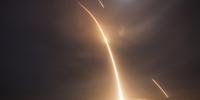SpaceX lança foguete Falcon 9 do Cabo Cañaveral