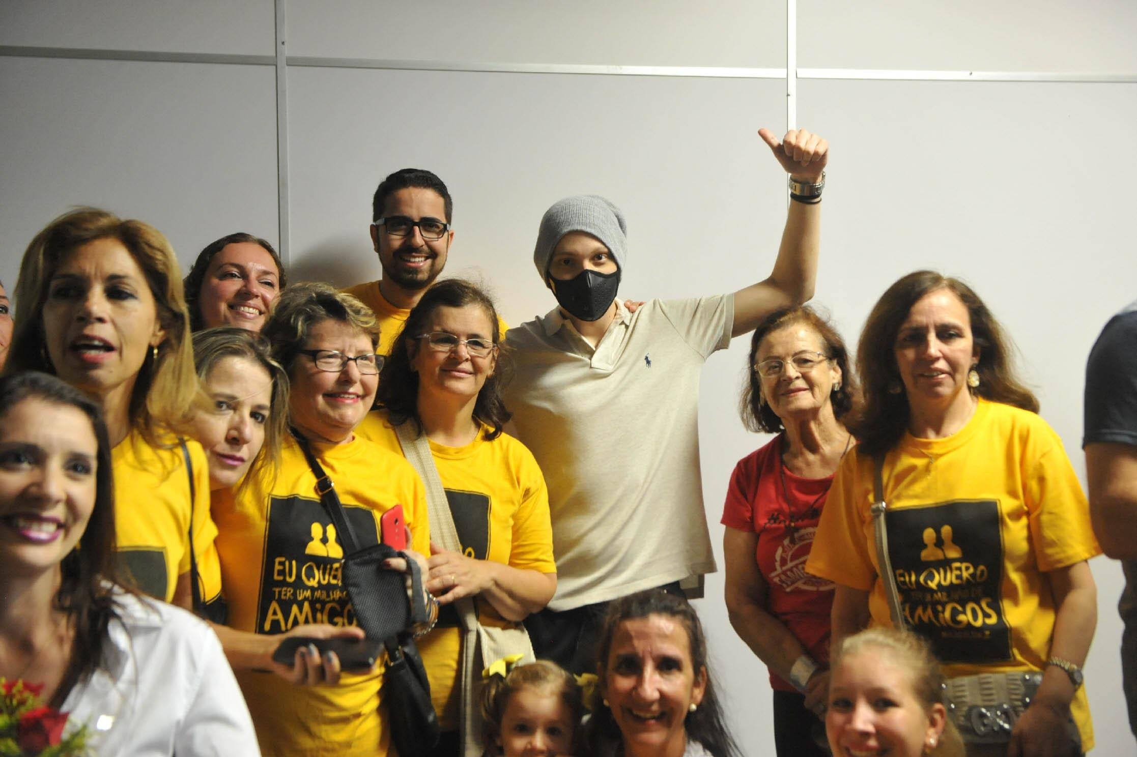 Corrente de solidariedade garantiu o tratamento do jovem