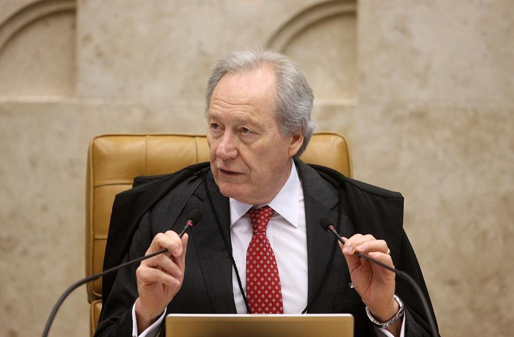 N&atilde;o h&aacute; margem para d&uacute;vidas em decis&atilde;o do STF sobre impeachment, diz Lewandowski