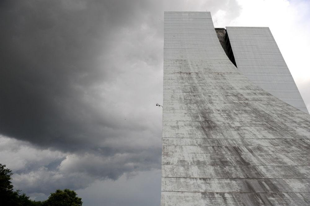 Em Porto Alegre, os term&ocirc;metros variam entre 22&deg;C e 26&deg;C