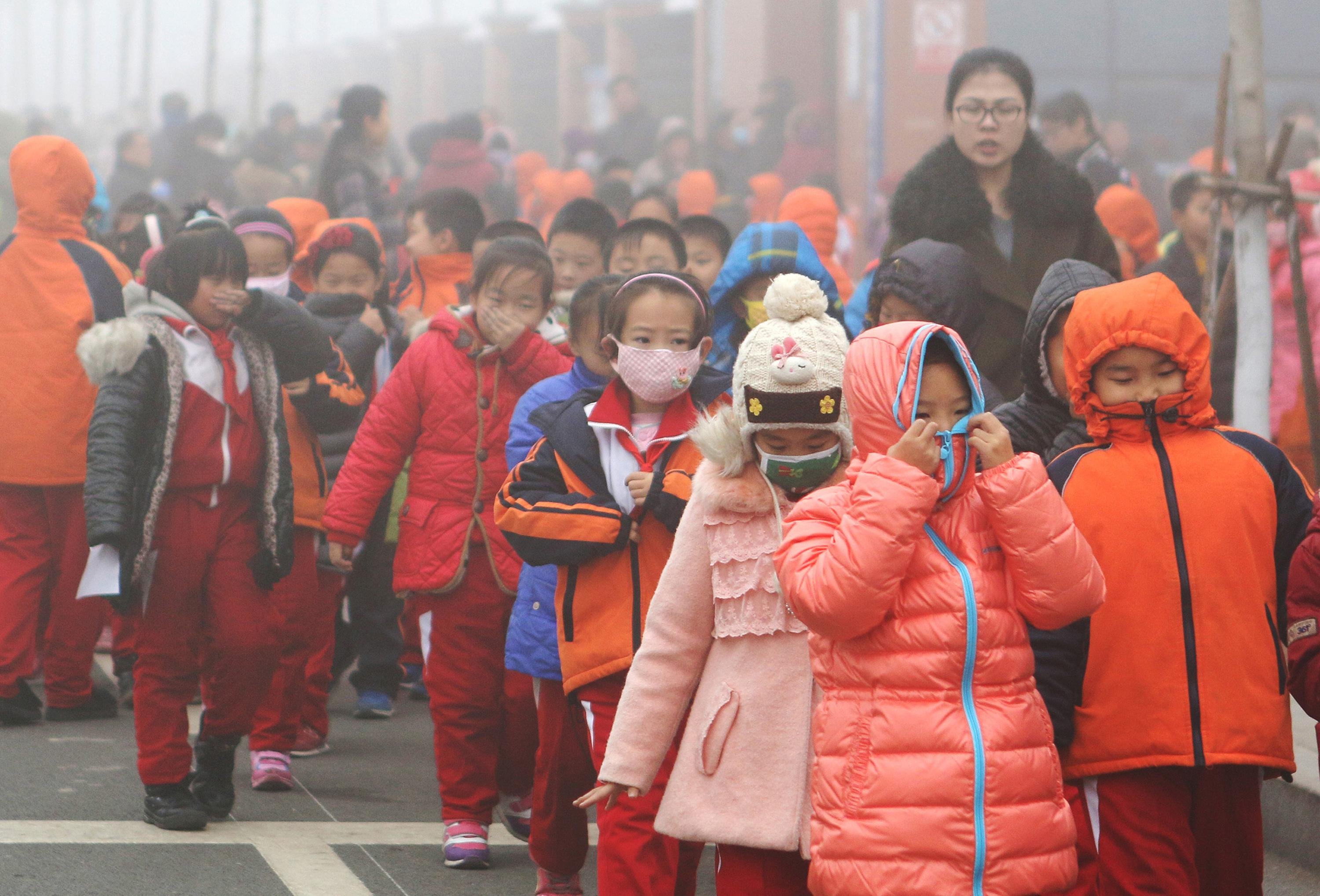 Polui&ccedil;&atilde;o provoca alerta vermelho em 10 cidades chinesas