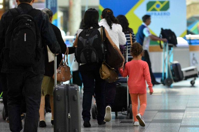 Autoriza&ccedil;&atilde;o para viagem de menores desacompanhados &eacute; obrigat&oacute;ria