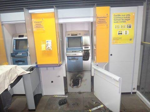 Trio arromba caixas eletr&ocirc;nicos em Santa Maria e Faxinal do Soturno 