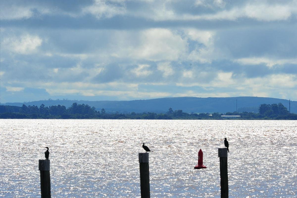 Domingo ser&aacute; de sol e nuvens na maioria das regi&otilde;es do RS
