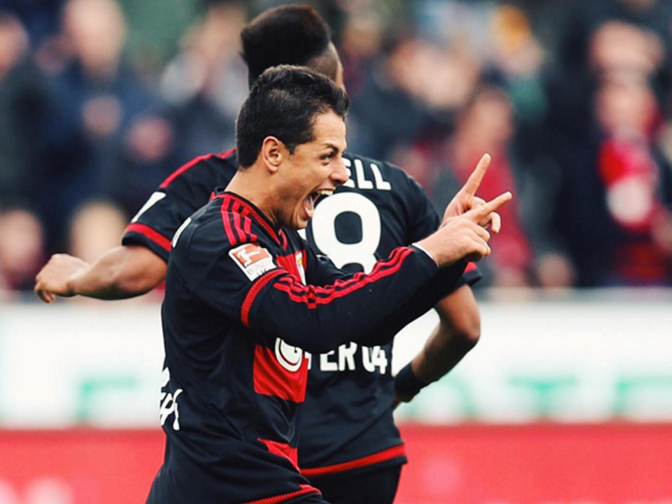 Chicarito balan&ccedil;ou as redes rivais em 11 oportunidades