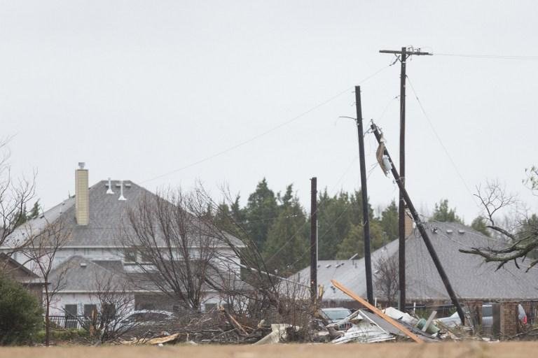 Tornados e tempestades deixam pelo menos 28 mortos nos EUA